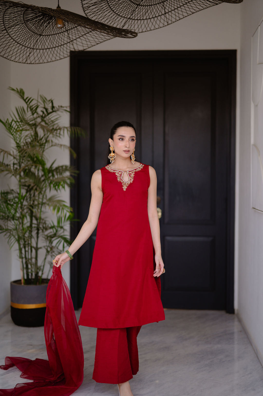 Luxé Crimson Grace